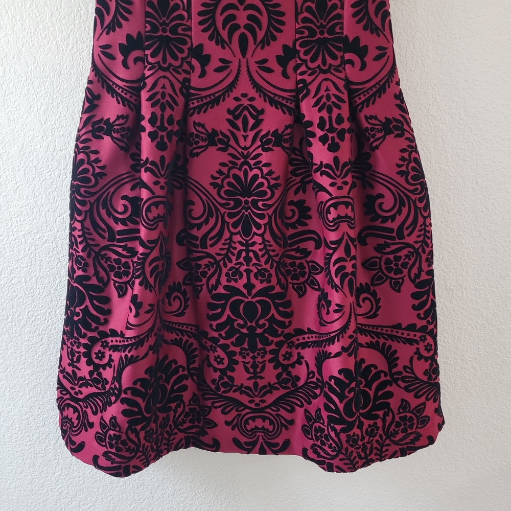 danny and nicole Gorgeous Burgundy and Black Fit and Flare Dress With Pockets 4 - Picture 3 of 8